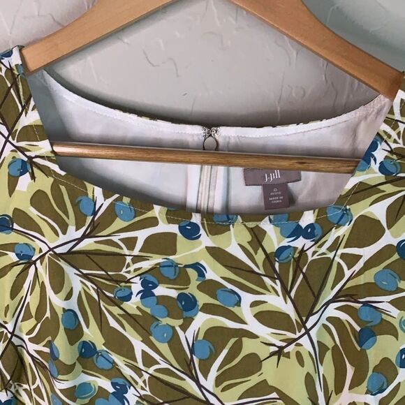 J Jill Dress Size 8 Petite Green & Blue Floral Pattern Mid Length Cuffed Sleeves - Picture 3 of 8